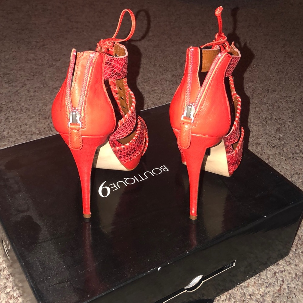 Sandals - Picture 3 of 3